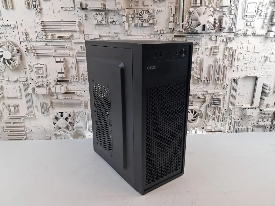  Gin 400 Ryzen 3 3200G/DDR4 8Gb/m.2 256Gb/Vega Graphics/Win11Pro