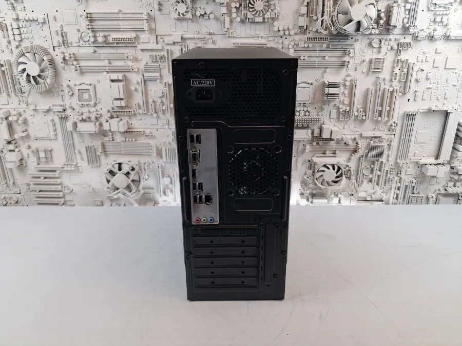  Gin 400 Ryzen 3 3200G/DDR4 8Gb/m.2 256Gb/Vega Graphics/Win11Pro