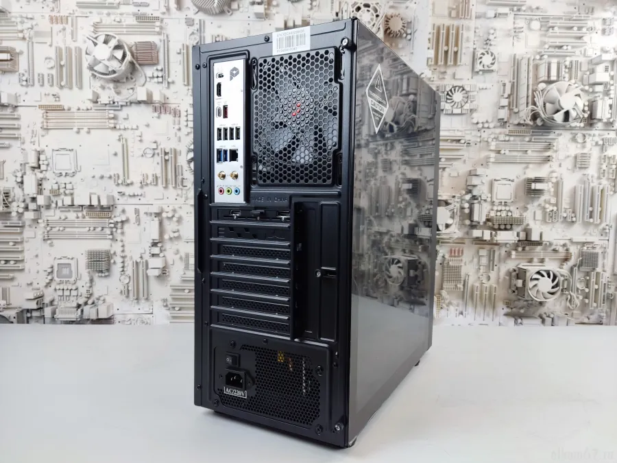  RX9060XT/8400f/32GbDDR5/M.2 1Tb/600W/Win11