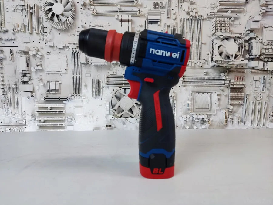 ��������� 4 � 1 Nanwei NW-D8169P-2, 16V, 2���, BL